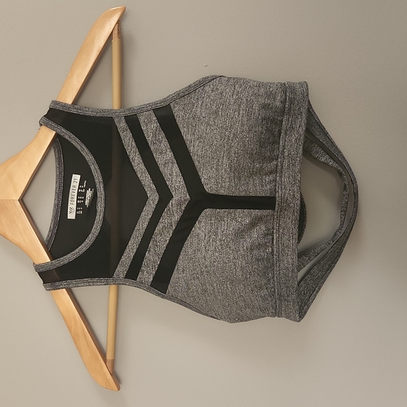 Mesh Open Back Sports Bra - Picture 5 of 7